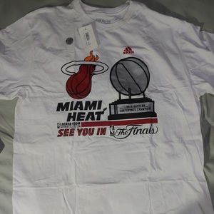 Adidas mens Heat nba trophy tshirt size XL